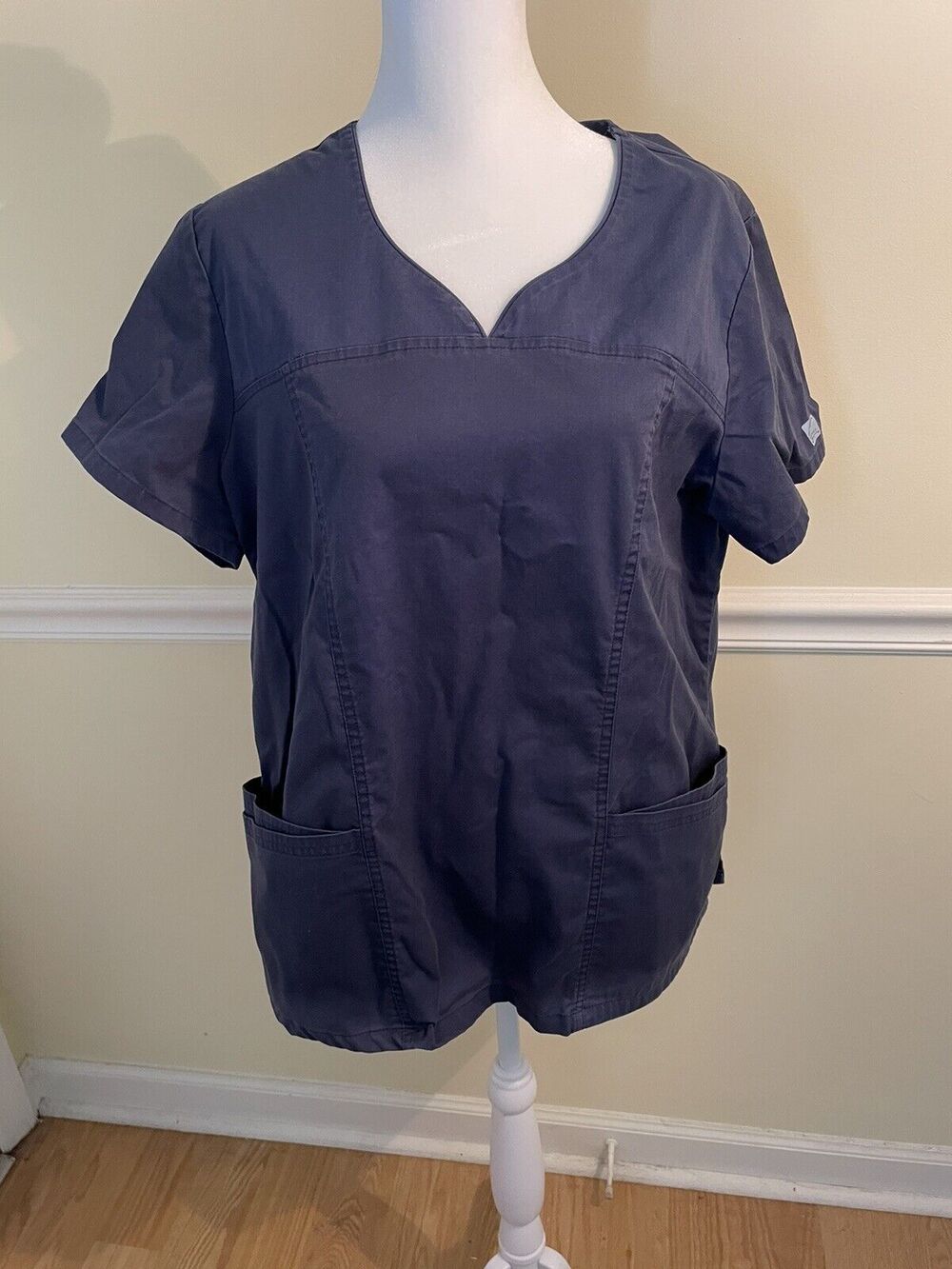 Butter-Soft Womens Stretch V-Neck Scrub Top Blue Sz:L Pocket